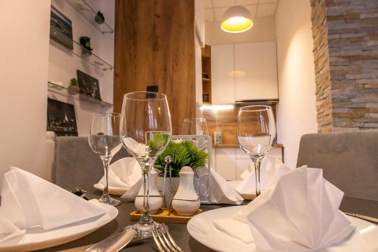 Rubikon Free Parking Apartmani Dusanovac 外观 照片