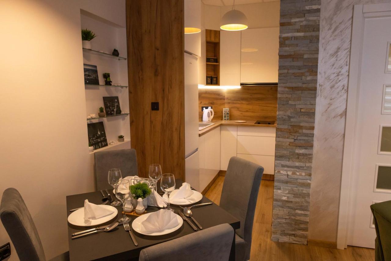 Rubikon Free Parking Apartmani Dusanovac 外观 照片