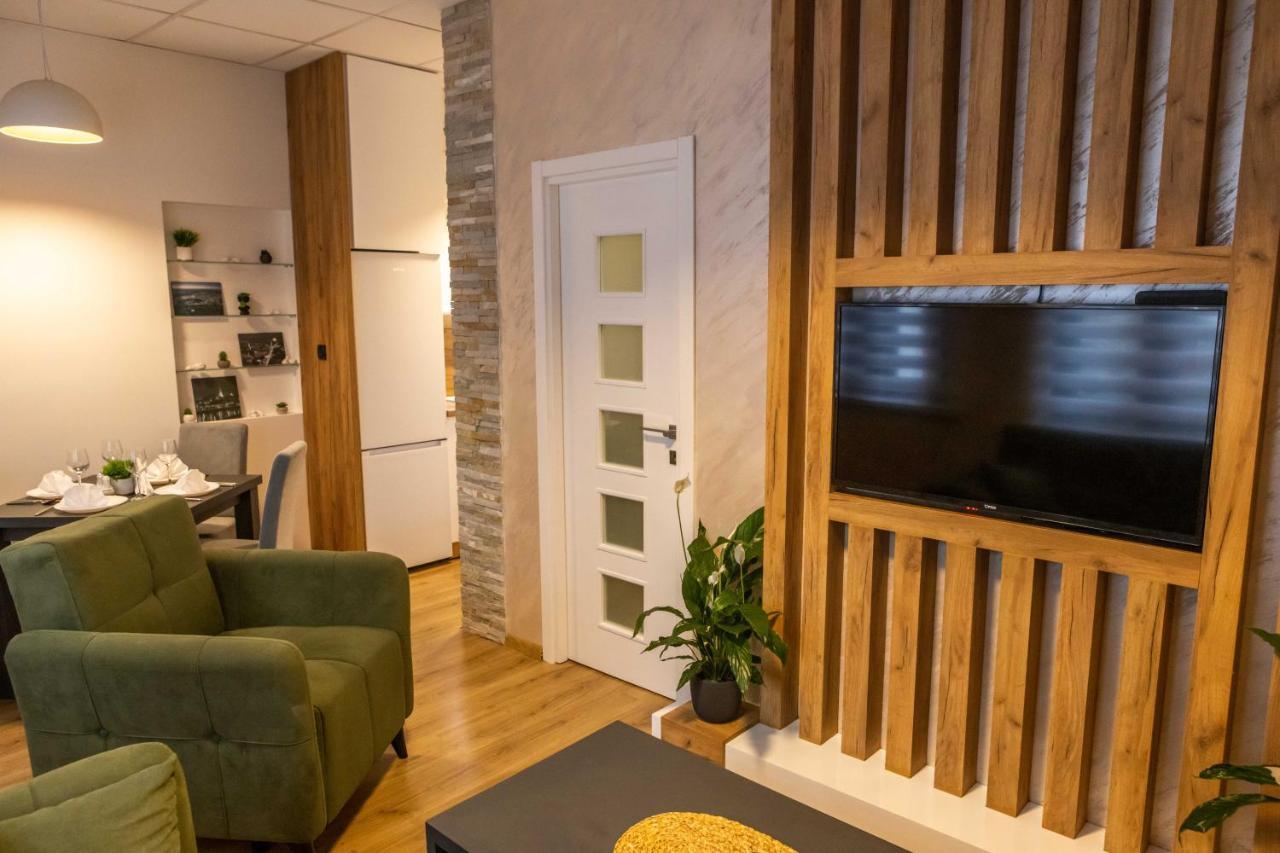 Rubikon Free Parking Apartmani Dusanovac 外观 照片